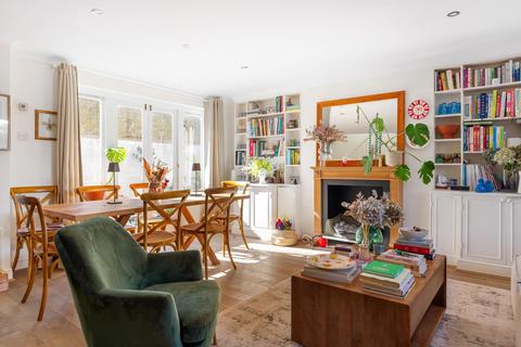 undefined, Palace Mews, London SW6