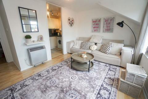 1 bedroom flat for sale, West Wycombe Road, High Wycombe HP12