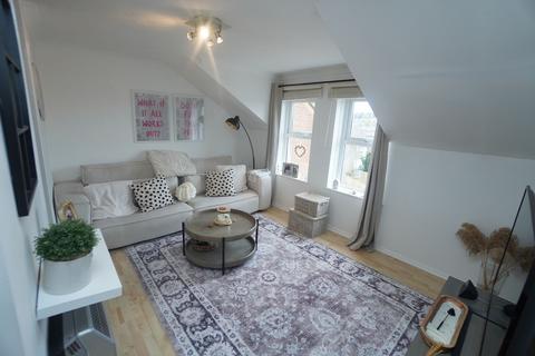 1 bedroom flat for sale, West Wycombe Road, High Wycombe HP12