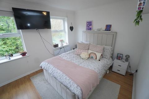 1 bedroom flat for sale, West Wycombe Road, High Wycombe HP12