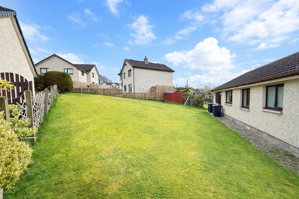 9 Undercraigs Road , Dumfries, DG1 4 YA - Braidwood