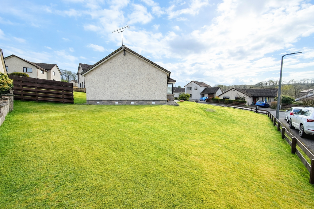 9 Undercraigs Road , Dumfries, DG1 4 YA - Braidwood