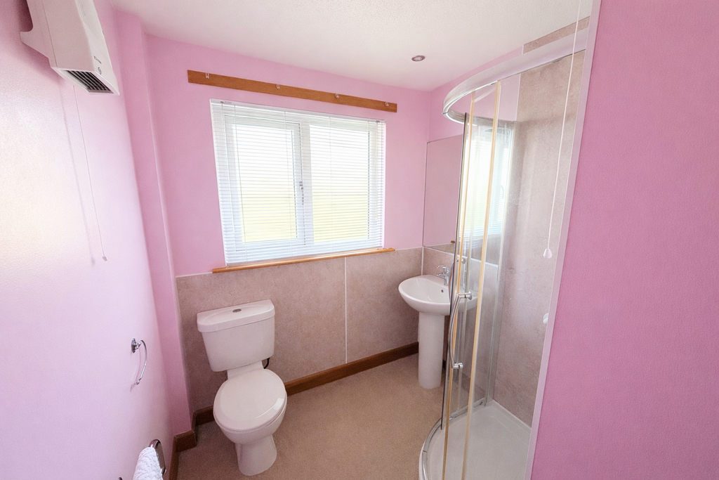 9 Undercraigs Road , Dumfries, DG1 4 YA - Braidwood