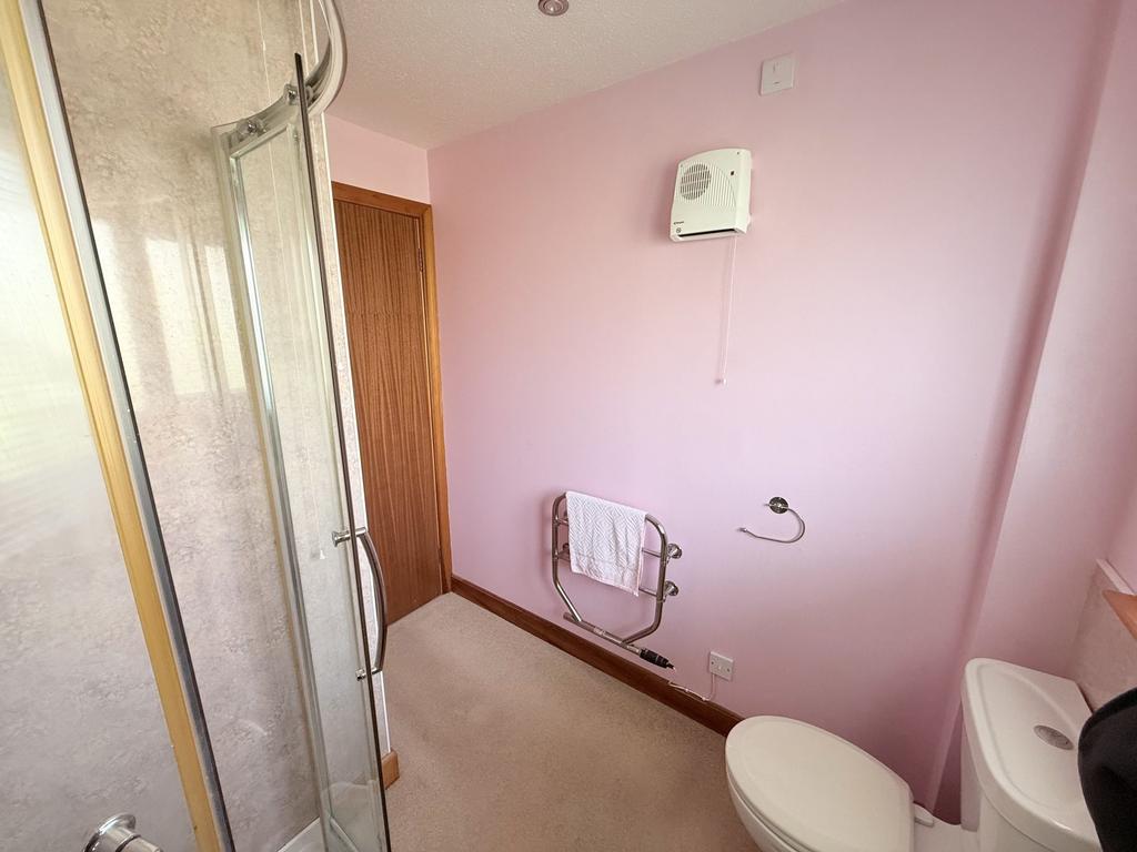 9 Undercraigs Road , Dumfries, DG1 4 YA - Braidwood