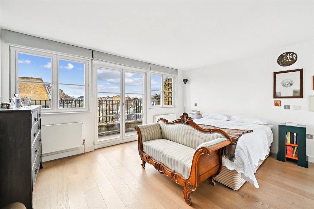 Principal Bedroom