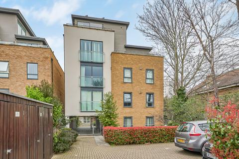2 bedroom flat to rent, Kings Avenue, London, SW4