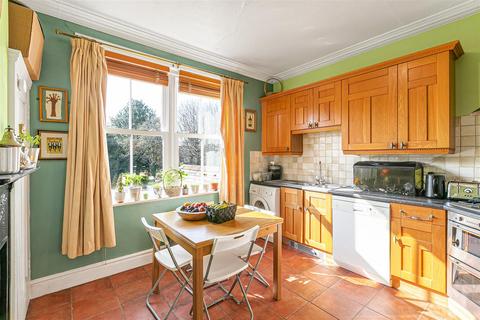 3 bedroom flat for sale, Mayfield Road, Sutton