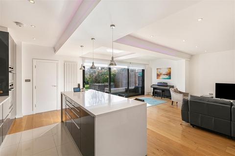 undefined, Rosehill Gardens, Sutton