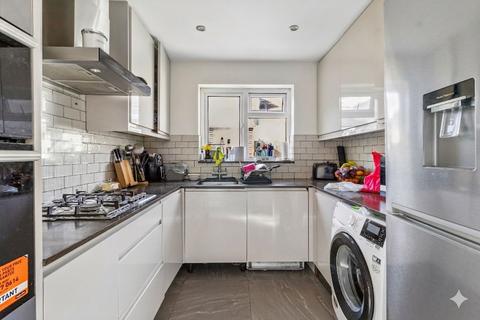 4 bedroom semi-detached house for sale, Nicholas Close, Watford, WD24