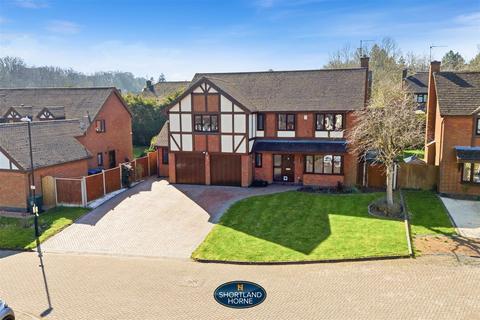 5 bedroom detached house for sale, Poppyfield Court, Coventry CV4
