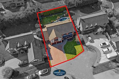5 bedroom detached house for sale, Poppyfield Court, Coventry CV4