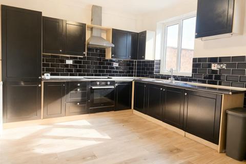 3 bedroom terraced house to rent, Ingsfield Lane, Bolton-Upon-Dearne, Rotherham