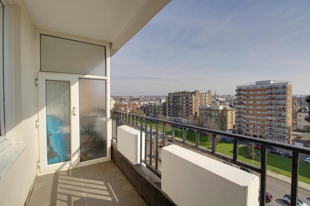Balcony 3