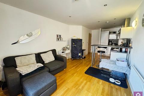 2 bedroom flat for sale, Lake House, 66 Ellesmere Street, Castlefield, Manchester City Centre, M15
