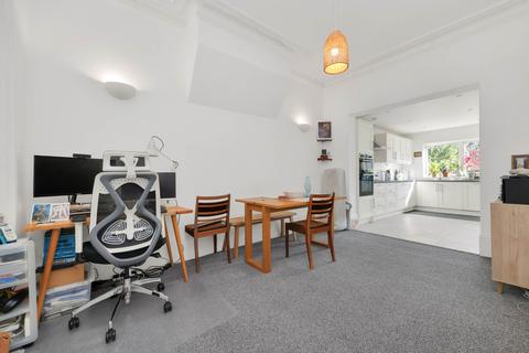undefined, Thornhill Road, Leyton, E10