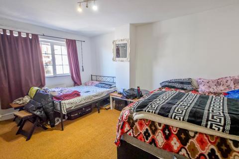 undefined, Olven Road, Plumstead Common, London, SE18