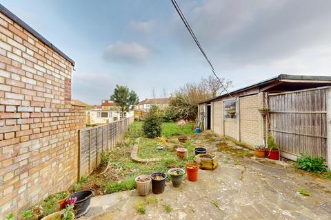 3 bedroom semi-detached house to rent, Inverness Avenue,  London, EN1