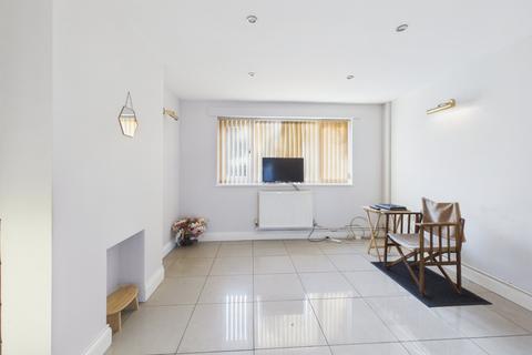 3 bedroom end of terrace house for sale, Crown Meadow, Colnbrook, Berkshire, SL3