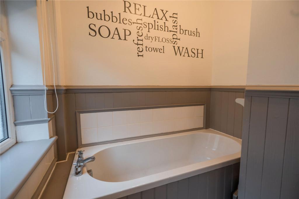 Bathroom (3)