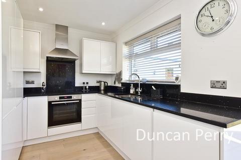 3 bedroom semi-detached bungalow for sale, Frowick Close, Hatfield AL9