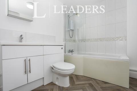 3 bedroom terraced house to rent, Orford Road, IP11