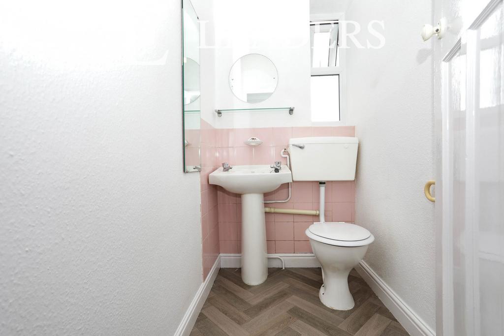 6 Property image