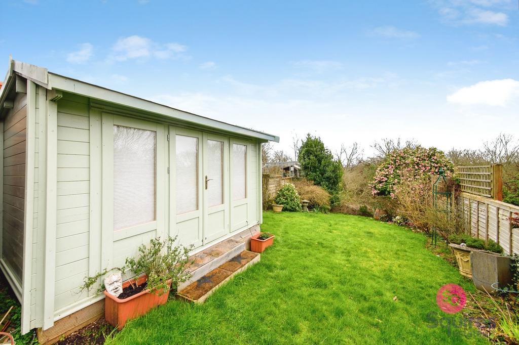 Summerhouse exterior, out buildings
