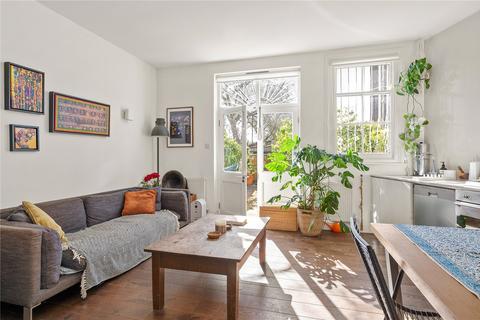 1 bedroom apartment for sale, Richmond Road, London, E8