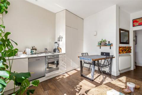 1 bedroom apartment for sale, Richmond Road, London, E8