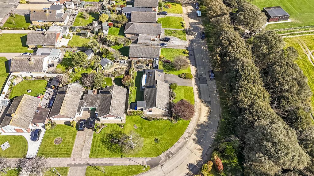 45 Fernhurst Drive-002.JPG
