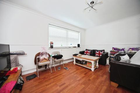 1 bedroom ground floor flat for sale, Gardenia Avenue, Luton