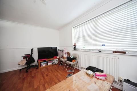 1 bedroom ground floor flat for sale, Gardenia Avenue, Luton