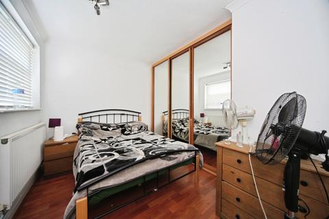 1 bedroom ground floor flat for sale, Gardenia Avenue, Luton