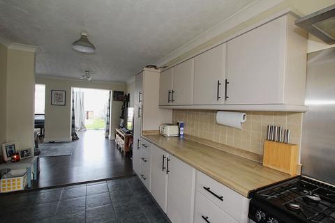 3 bedroom terraced house for sale, Vetch Walk, Haverhill CB9