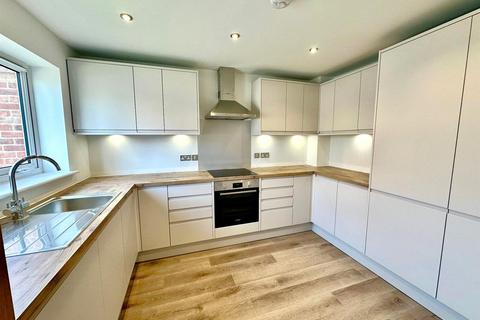 3 bedroom house to rent, Maude Close, New Romney TN28