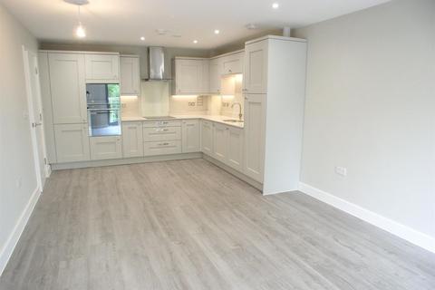 1 bedroom flat to rent, 30 Queens Road, Weybridge