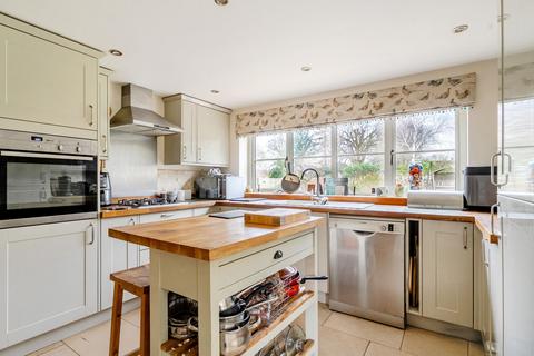 undefined, Upper End, Eckington, WR10