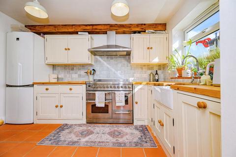 4 bedroom semi-detached house for sale, Watling Street, Park Street, St. Albans