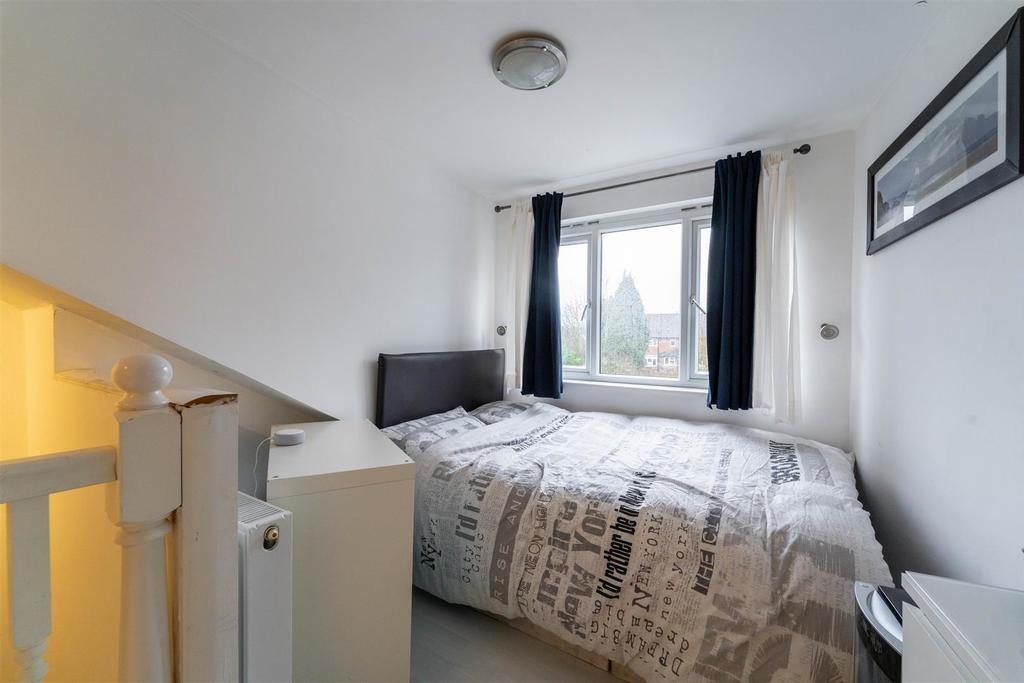 Harborne-park-road-b17-0ps-987867