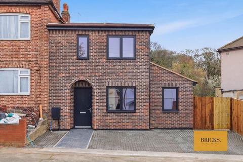 Forest Drive, Woodford Green IG8