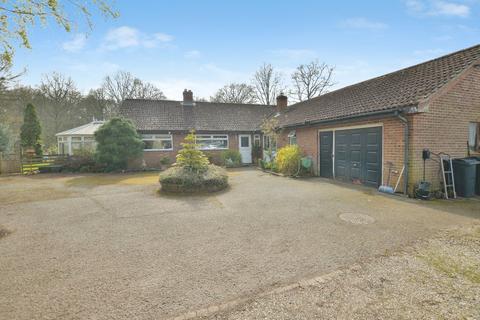 3 bedroom bungalow for sale, Bromley Green Road, Ruckinge, Ashford, Kent, TN26