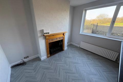 undefined, Greenton Crescent, Queensbury