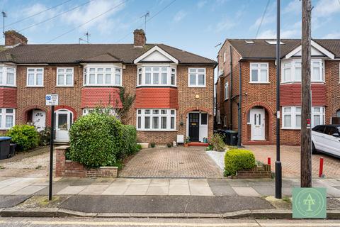 3 bedroom end of terrace house for sale, Lynmouth Avenue, Bush Hill Park, Enfield, EN1