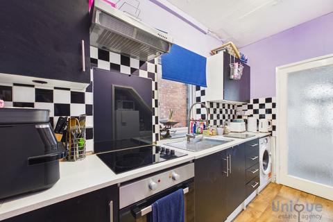 3 bedroom semi-detached house for sale, Drakelowe Avenue,  Blackpool, FY4