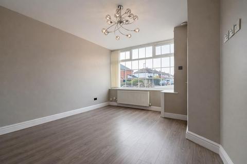 3 bedroom terraced house to rent, Chatsworth Road, Rainhill