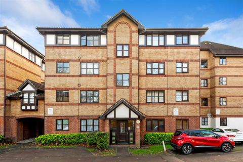 1 bedroom flat to rent, Somerset Gardens, London