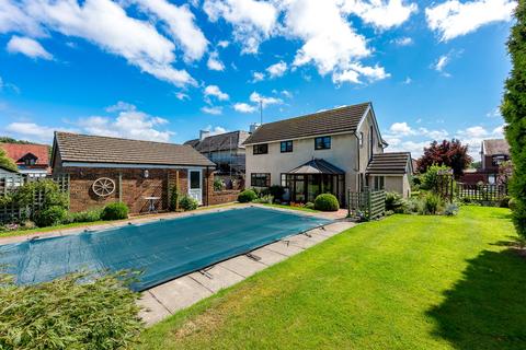 4 bedroom detached house for sale, Mesne Lea Road, Worsley, M28