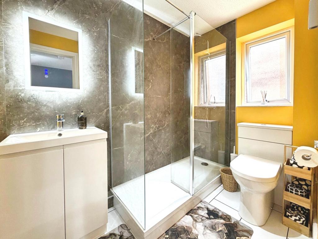 Family Shower Room