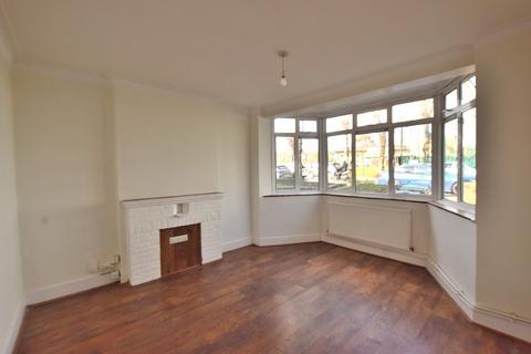 2 bedroom ground floor flat to rent, Oakthorpe Road, London, Greater London. N13
