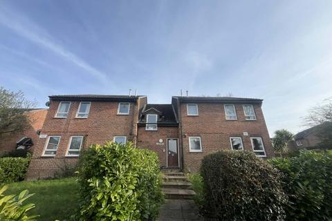 undefined, Mortimer Gardens, Tadley RG26